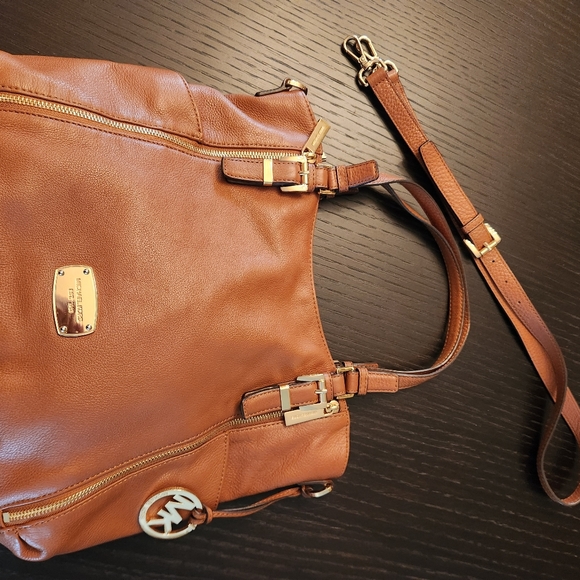 Michael Kors Handbag - Picture 4 of 7